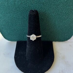 1.0‎ CT Moissanite Diamond solitaire engagement ring size 7